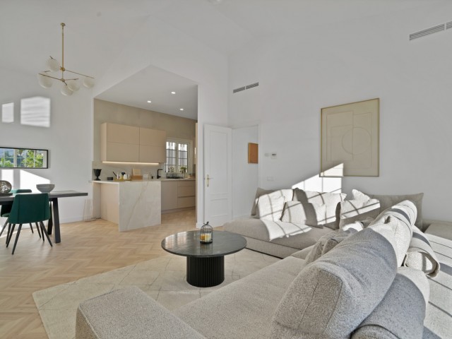 Maison mitoyenne avec 5 Chambres  à Marbella