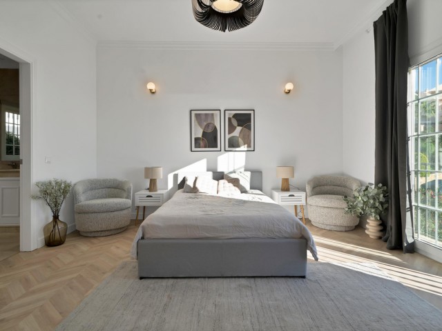 5 Bedrooms Townhouse in Marbella