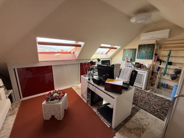 5 Bedrooms Villa in Benalmadena Costa