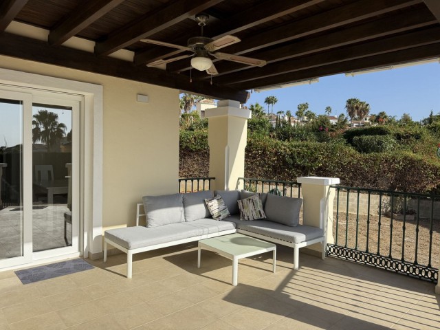 Villa con 5 Dormitorios  en Estepona