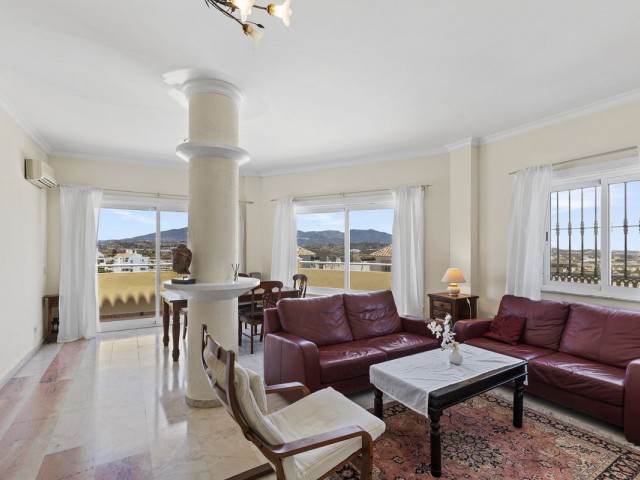 4 Bedrooms Apartment in Riviera del Sol