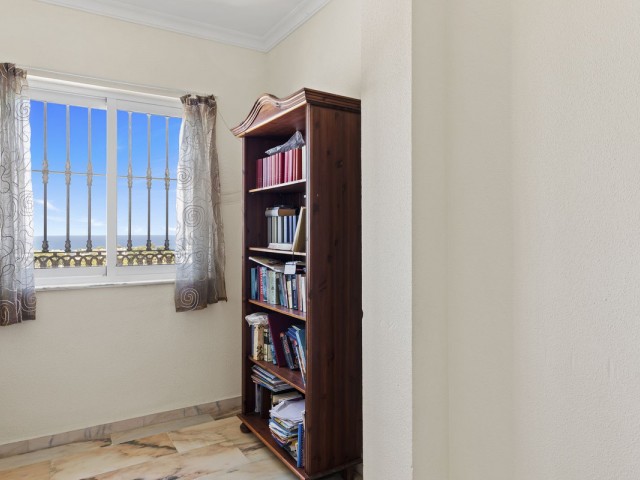 4 Bedrooms Apartment in Riviera del Sol