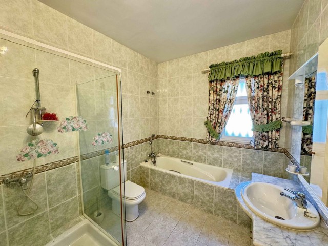 3 Soveroms Villa i Riviera del Sol