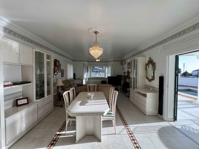 3 Bedrooms Villa in Riviera del Sol