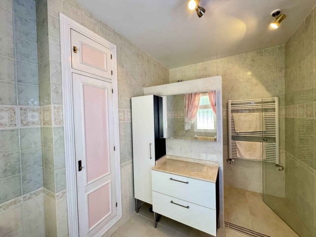 3 Bedrooms Villa in Riviera del Sol