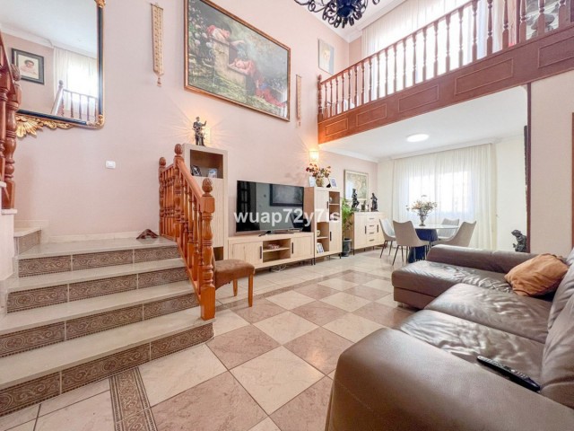 5 Soveroms Villa i Estepona