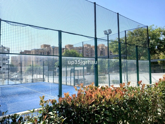 Penthouse avec 2 Chambres  à Estepona