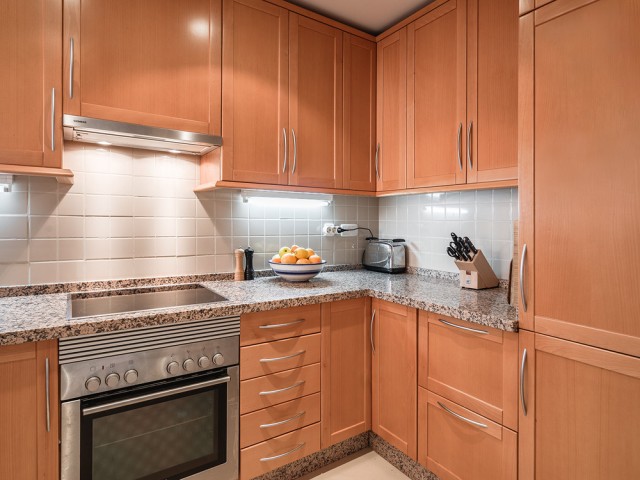 2 Bedrooms Apartment in Benahavís