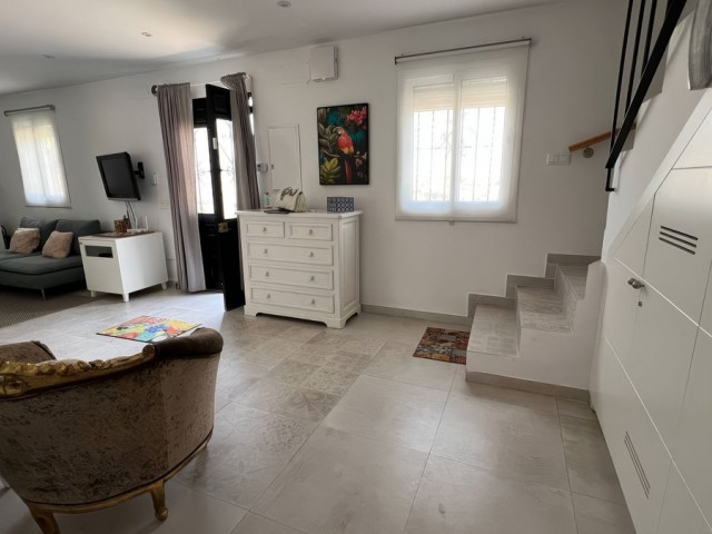 Maison mitoyenne avec 4 Chambres  à Alhaurín el Grande