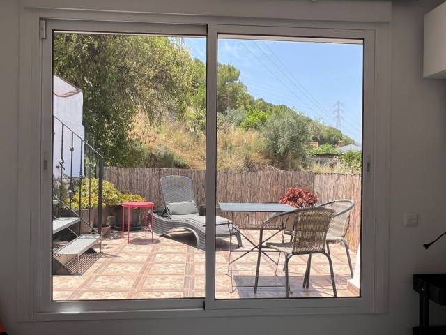 Maison mitoyenne avec 4 Chambres  à Alhaurín el Grande