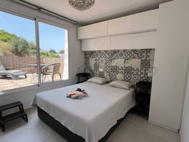 Maison mitoyenne avec 4 Chambres  à Alhaurín el Grande