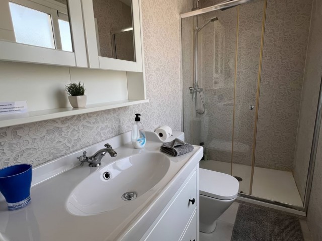 Maison mitoyenne avec 4 Chambres  à Alhaurín el Grande