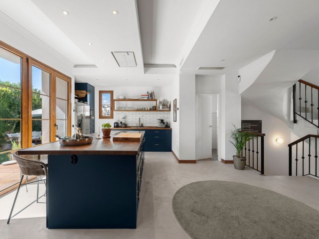 4 Soveroms Villa i Estepona