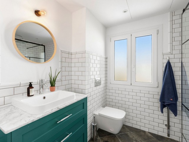 4 Soveroms Villa i Estepona