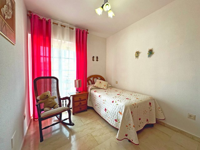 Maison mitoyenne avec 3 Chambres  à Estepona