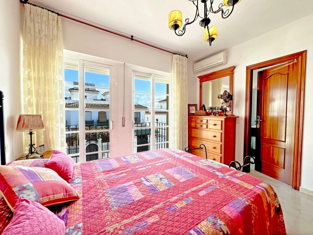 Maison mitoyenne avec 3 Chambres  à Estepona