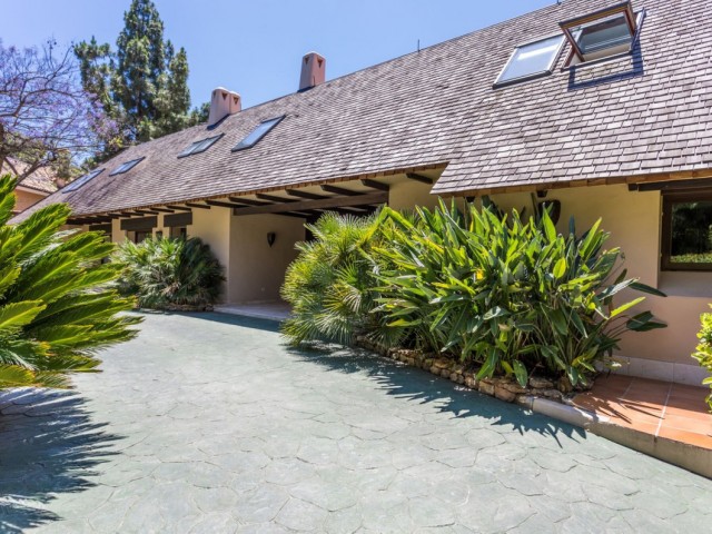 6 Slaapkamer Villa in Río Real