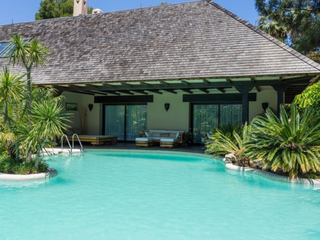 6 Slaapkamer Villa in Río Real