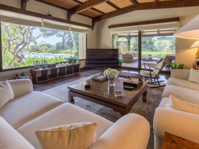 6 Slaapkamer Villa in Río Real