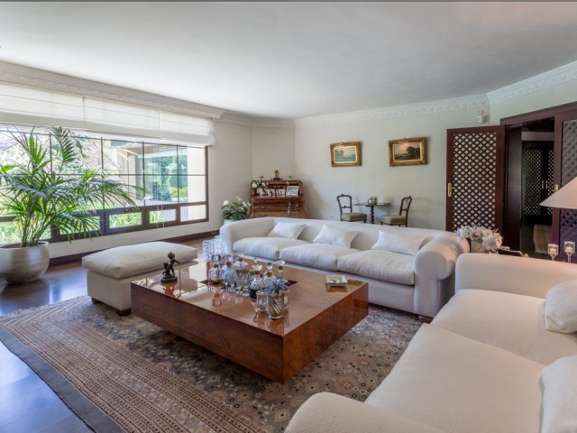 6 Slaapkamer Villa in Río Real