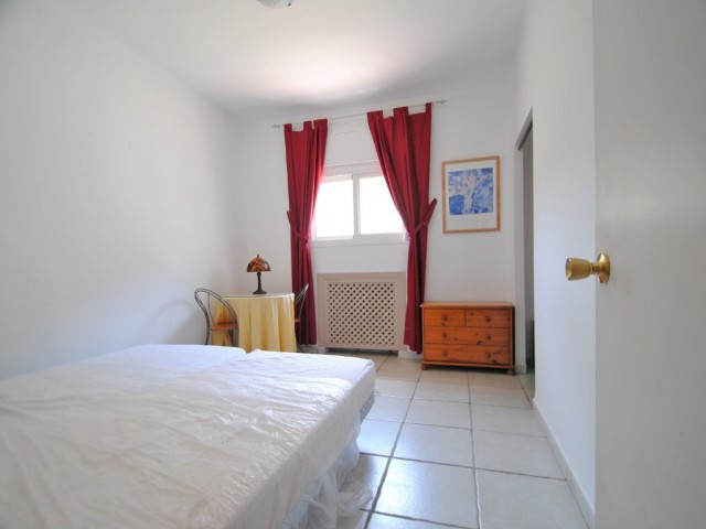 10 Bedrooms Villa in Elviria