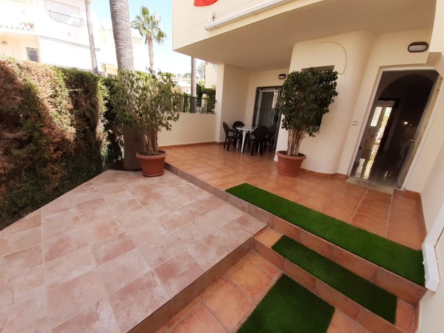 Rijtjeshuis, Las Chapas, R4134301