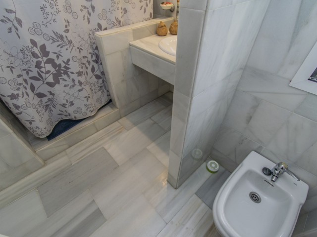 2 Bedrooms Apartment in Nueva Andalucía