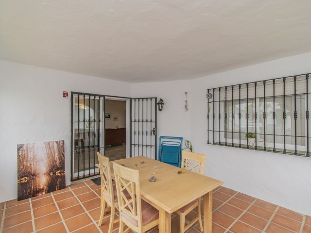 2 Bedrooms Apartment in Nueva Andalucía