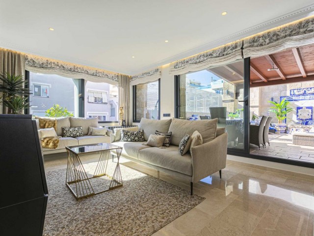 Penthouse avec 3 Chambres  à Marbella