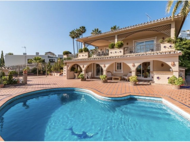 3 Bedrooms Villa in Guadalmina Alta