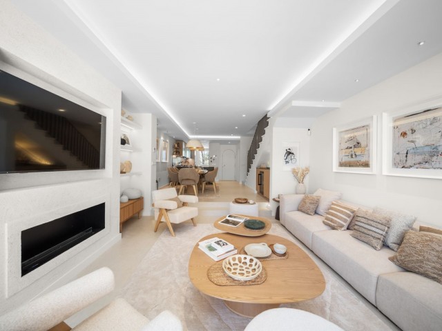 Maison mitoyenne avec 3 Chambres  à Aloha