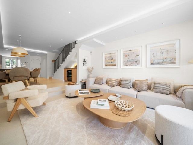 Maison mitoyenne avec 3 Chambres  à Aloha