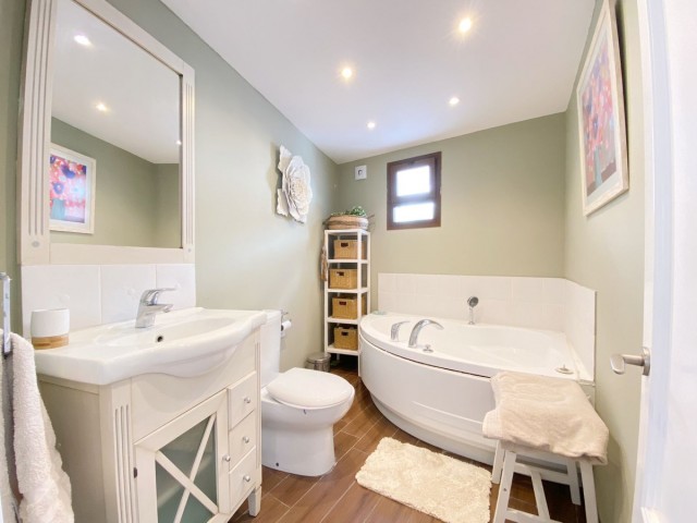 5 Slaapkamer Rijtjeshuis in Marbella