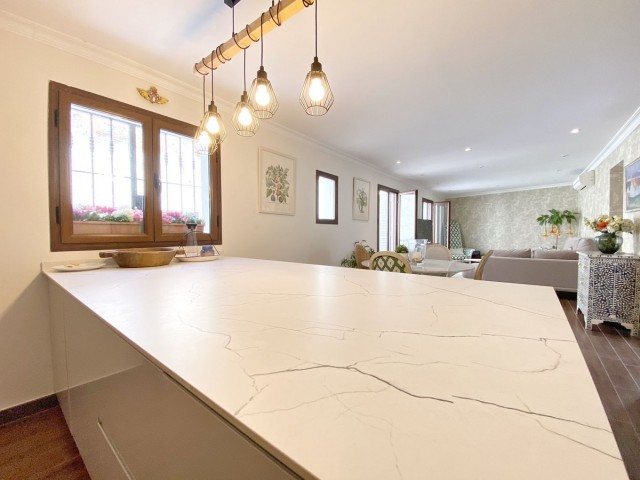 5 Slaapkamer Rijtjeshuis in Marbella