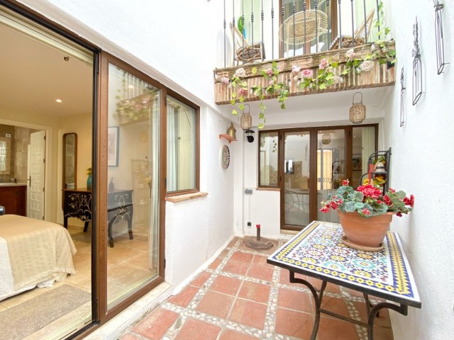 5 Bedrooms Townhouse in Marbella