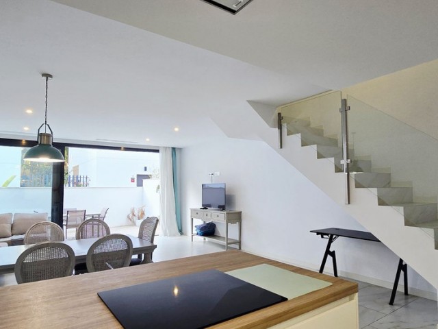 3 Bedrooms Townhouse in Nueva Andalucía