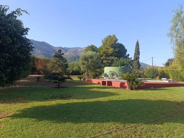 4 Soveroms Villa i Alhaurín el Grande