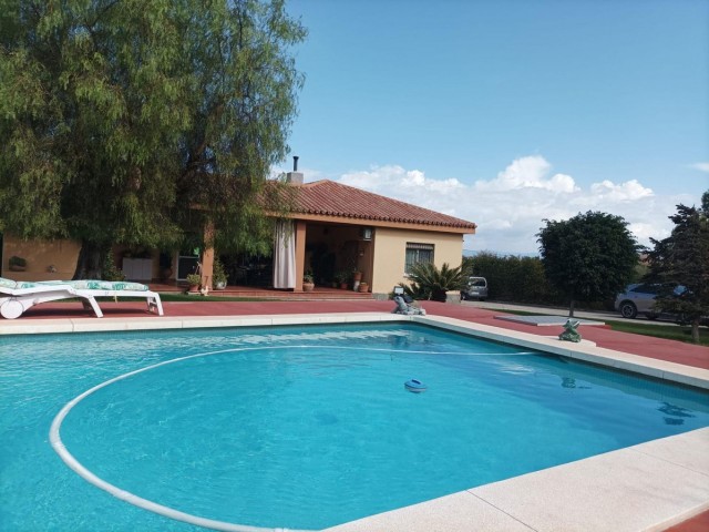 4 Soveroms Villa i Alhaurín el Grande