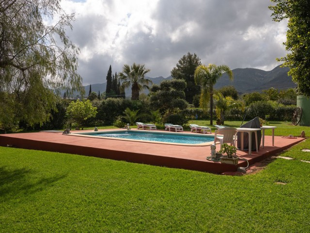 Villa avec 4 Chambres  à Alhaurín el Grande