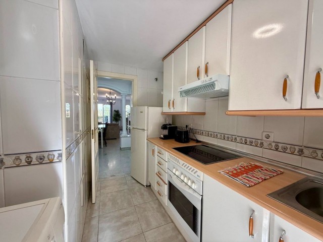 2 Bedrooms Apartment in Nueva Andalucía
