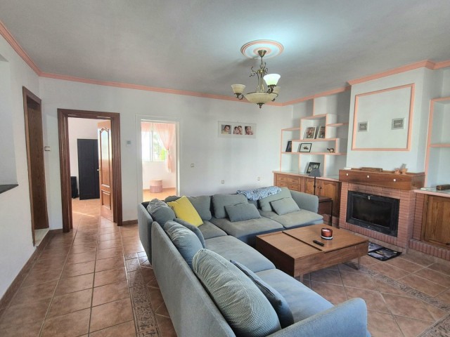 5 Slaapkamer Villa in Alhaurín de la Torre