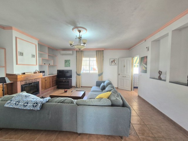 5 Slaapkamer Villa in Alhaurín de la Torre