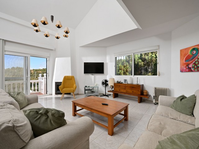 4 Bedrooms Townhouse in Calahonda