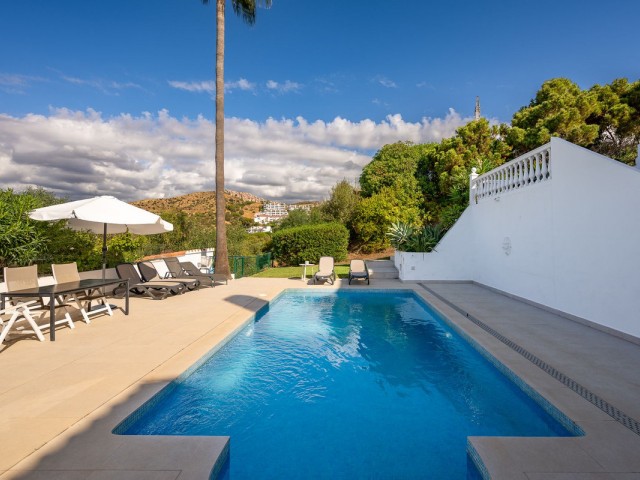 4 Bedrooms Townhouse in Calahonda