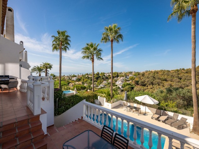 4 Bedrooms Townhouse in Calahonda