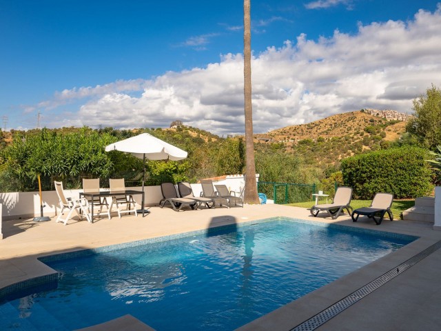 4 Bedrooms Townhouse in Calahonda