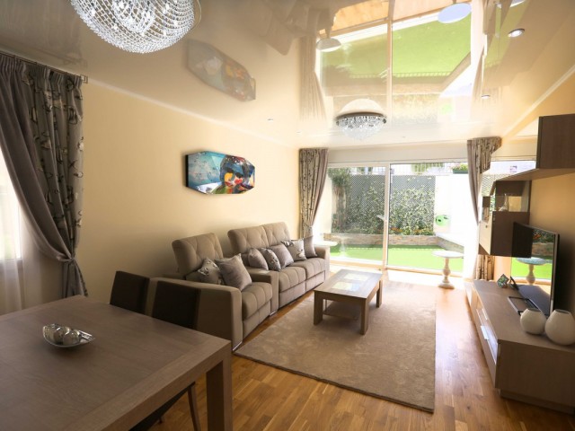 4 Bedrooms Villa in San Pedro de Alcántara