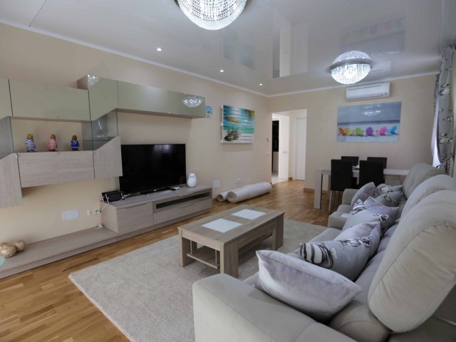 4 Bedrooms Villa in San Pedro de Alcántara