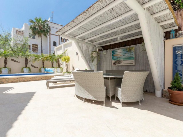 4 Bedrooms Villa in San Pedro de Alcántara