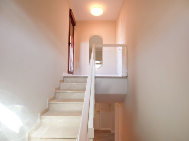 3 Bedrooms Apartment in Benahavís